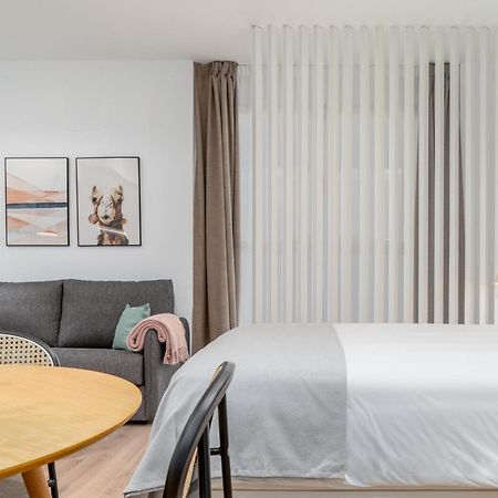 Limehome Valencia Carrer D'Antonio Ferrandis Buitenkant foto