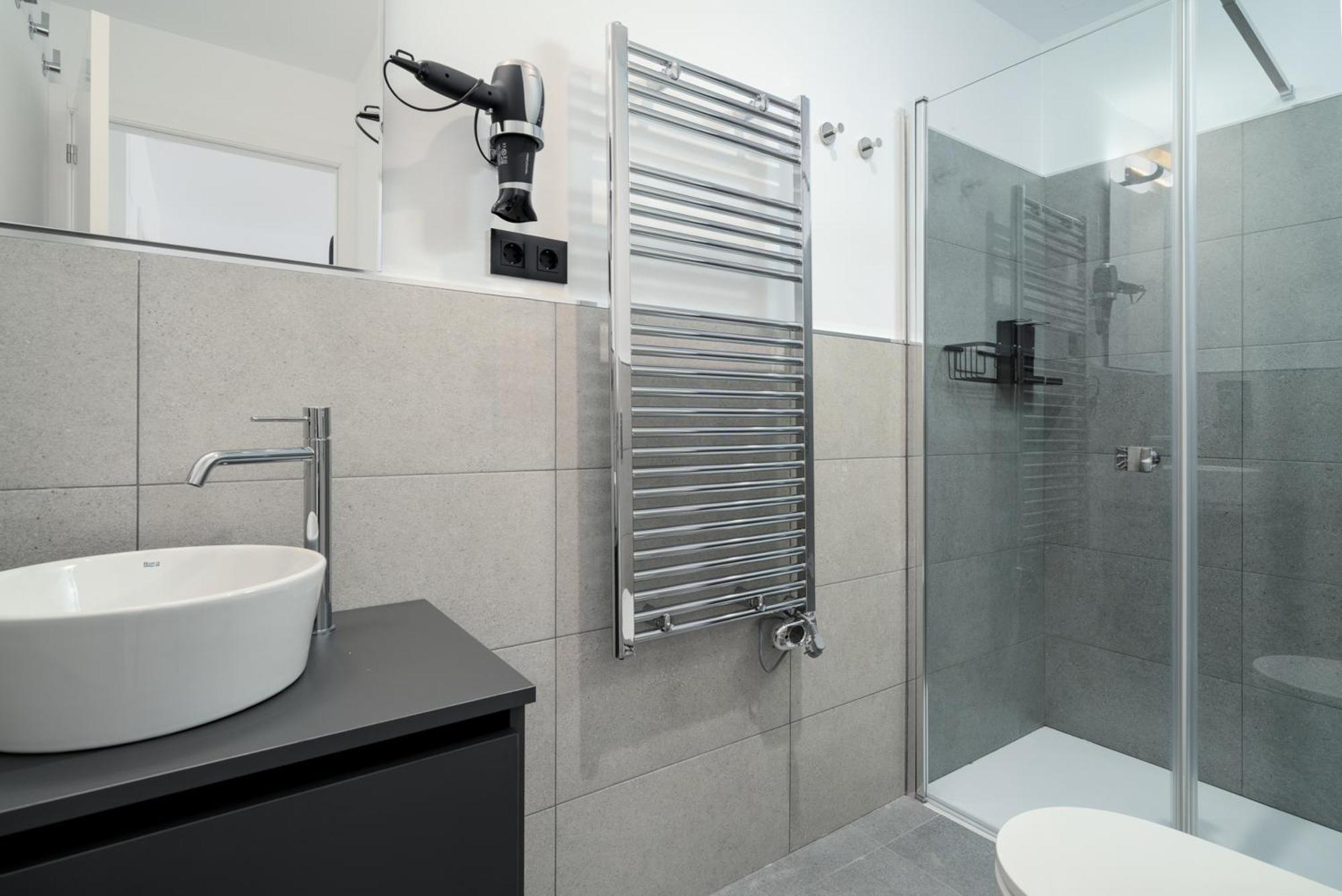Limehome Valencia Carrer D'Antonio Ferrandis Buitenkant foto