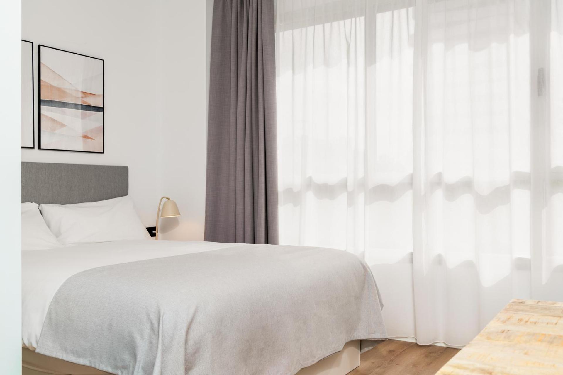 Limehome Valencia Carrer D'Antonio Ferrandis Buitenkant foto